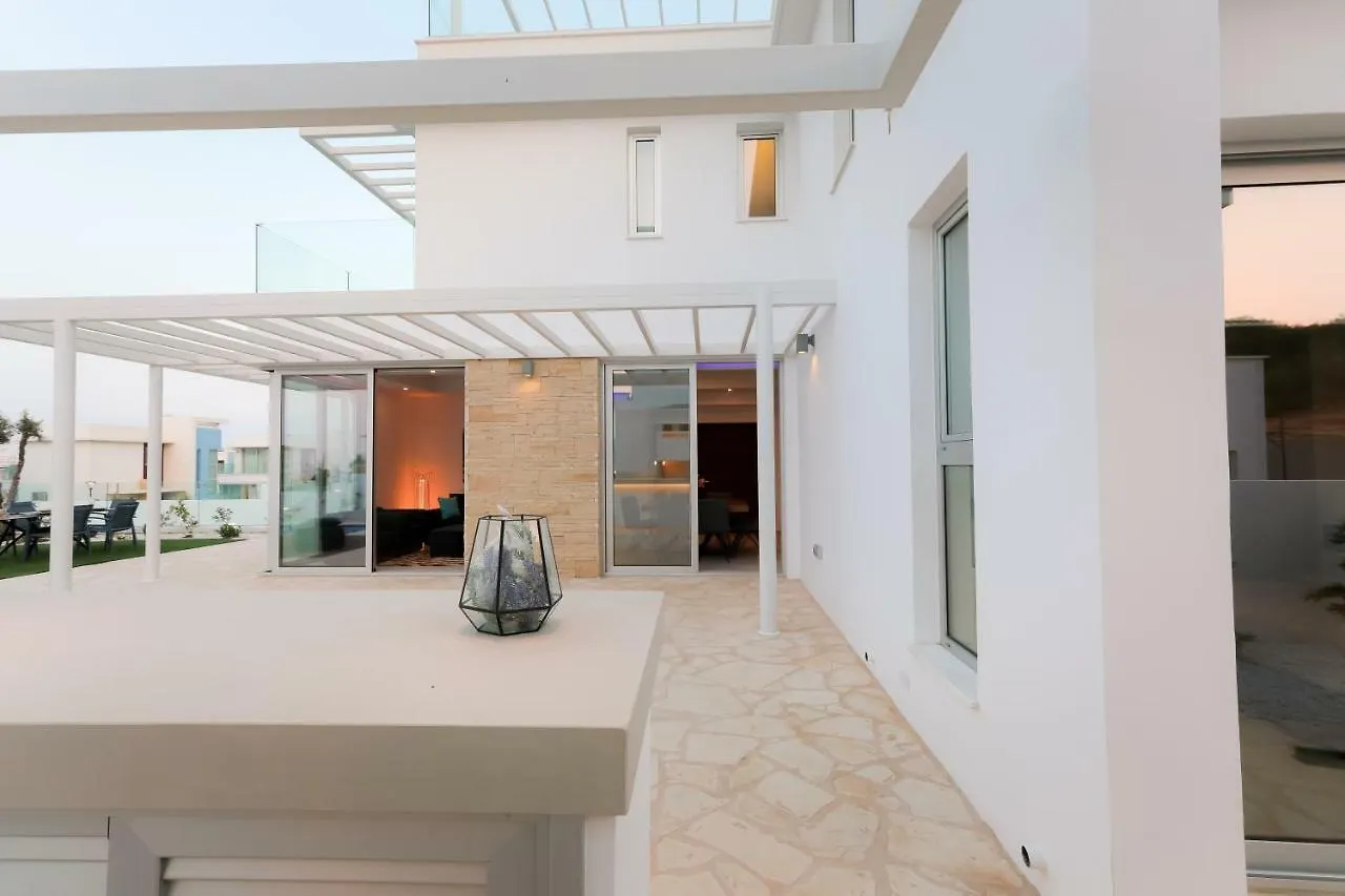 Azure Vista Villa Protaras 0*,